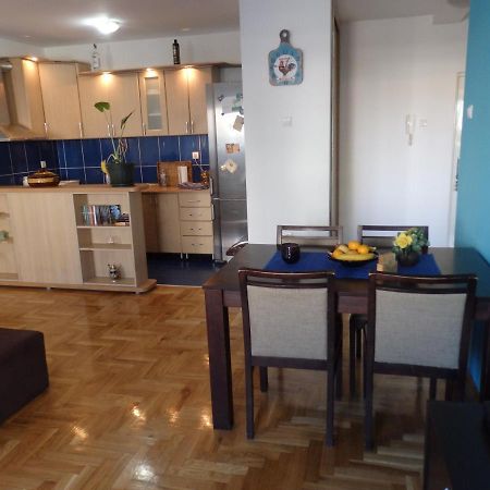 Apartment Erika 2 Novi Sad Exterior foto